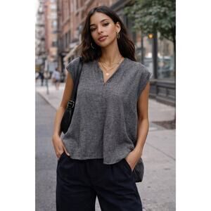 Hackwith Design House Sleeveless Tunic Top in Gray Linen Blend – Size M
